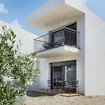 Olea By Halu!, Cozy In Nikiti Apartman